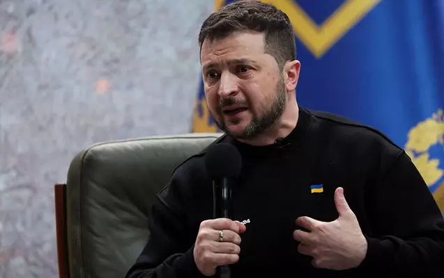 Zelenski Ukraynanın silah çatışmazlığından danışdı