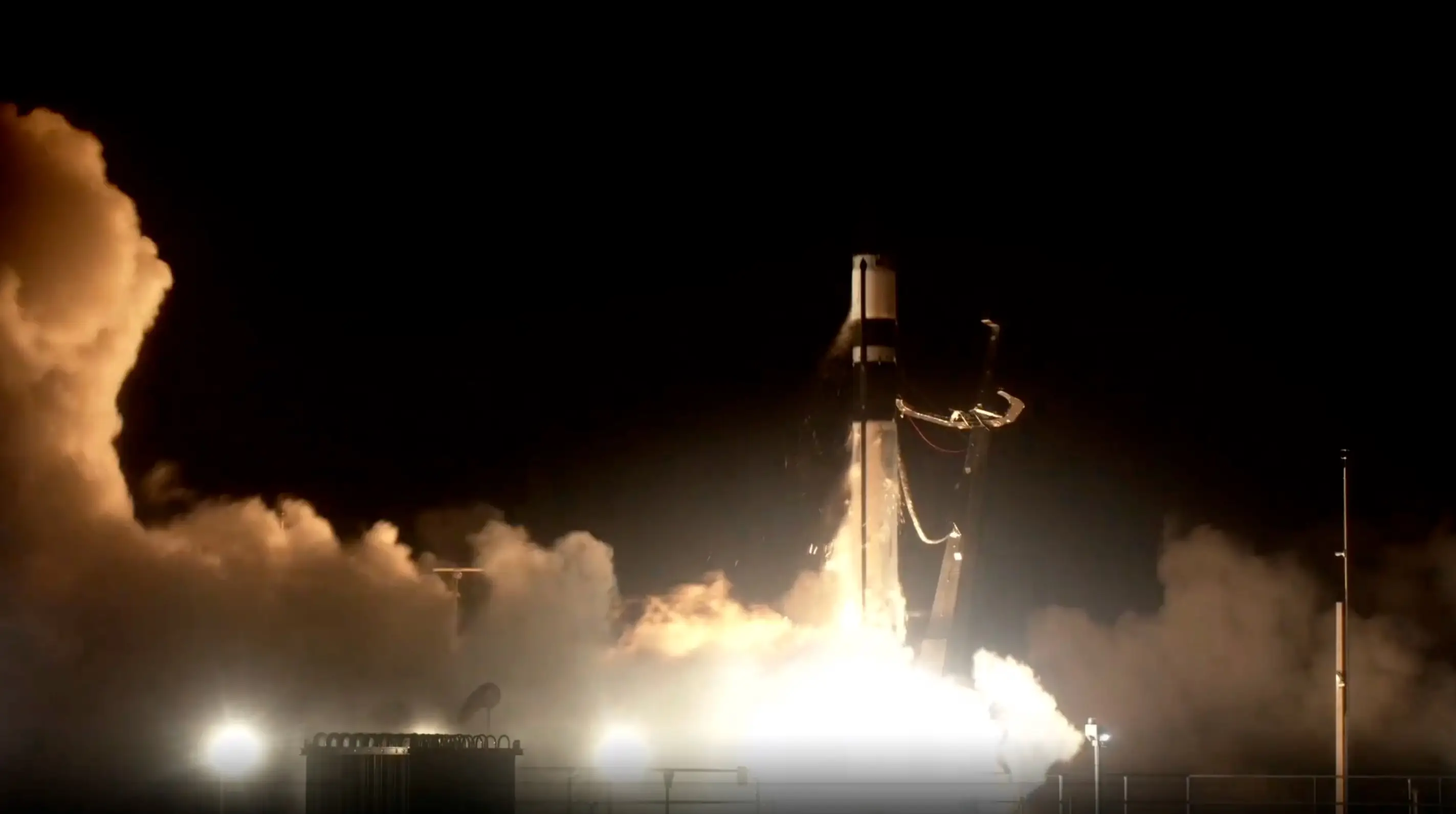 "SpaceX" 28 "Starlink" peykini orbitə çıxarıb