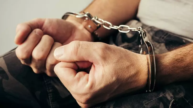 Sosial şəbəkələrdə fala baxmaq adı altında dələduzluqda şübhəli bilinənlər saxlanılıblar