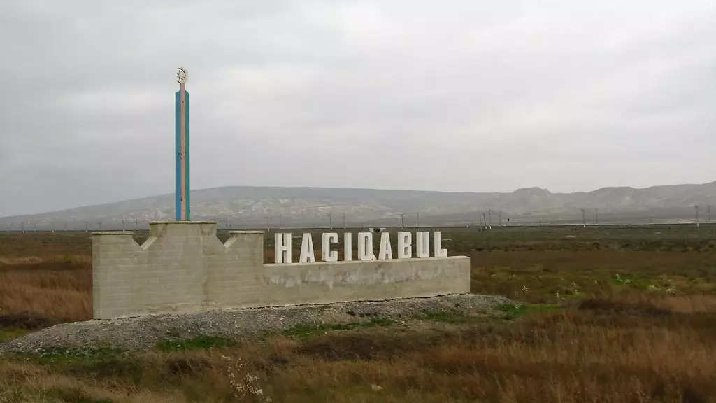Hacıqabulda ticarət mərkəzinin müdiri cərimələnib