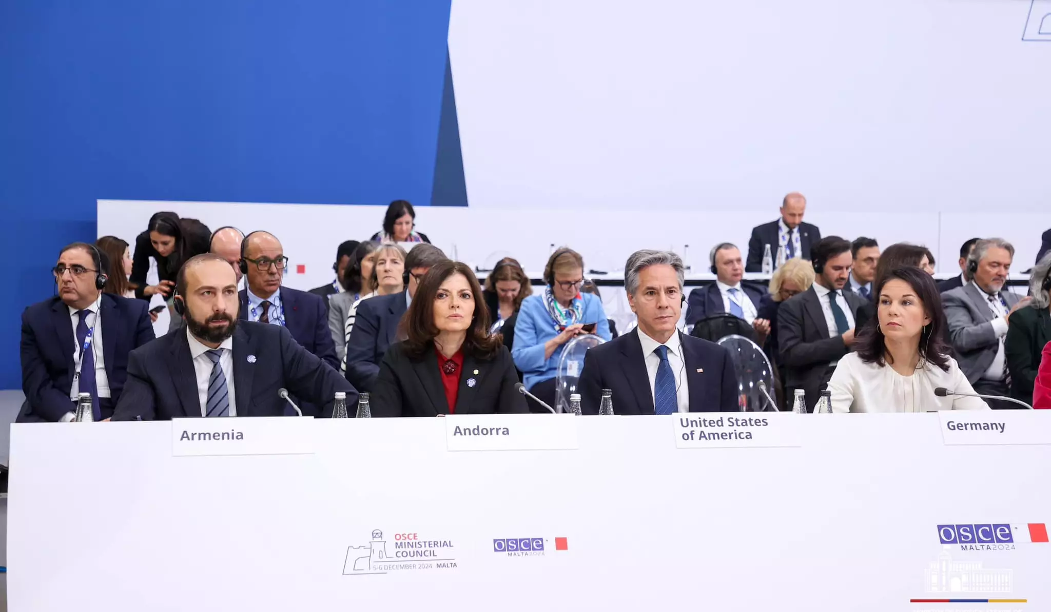 Mirzoyan Fidan və Blinkenlə görüşüb