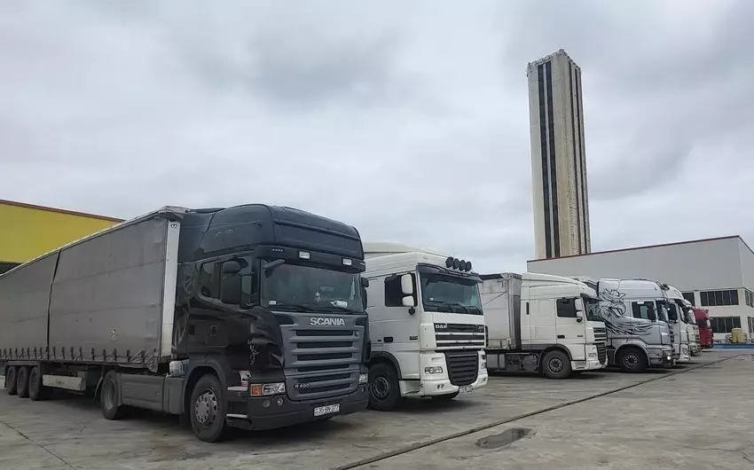 Humanitar yardımın növbəti hissəsi Azərbaycandan Ukraynaya yola salınıb