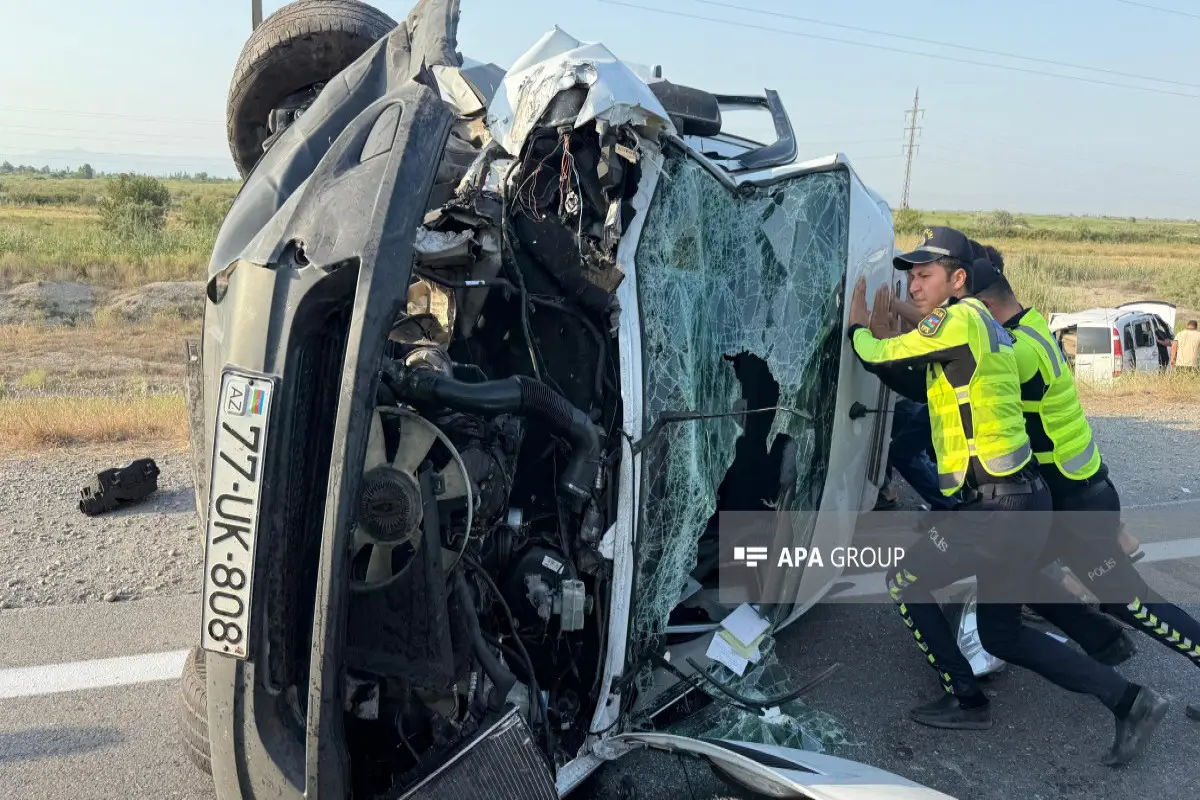 Ucarda yol qəzasında 11 nəfər xəsarət alıb - FOTO