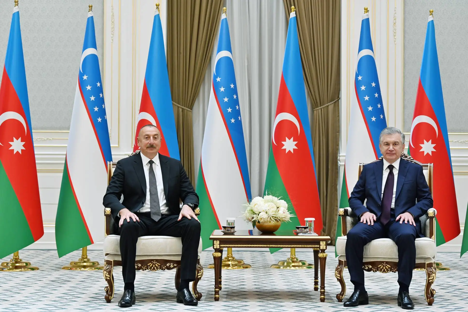 Prezident İlham Əliyev özbəkistanlı həmkarını təbrik edib