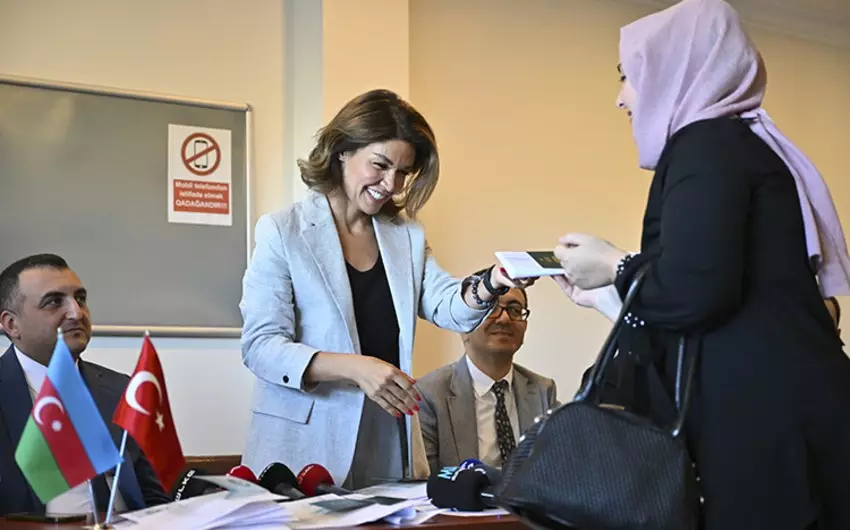 Türkiyədə yaşayan Azərbaycan vətəndaşlarına yardım üçün tədbirlər həyata keçiriləcək (FOTO)