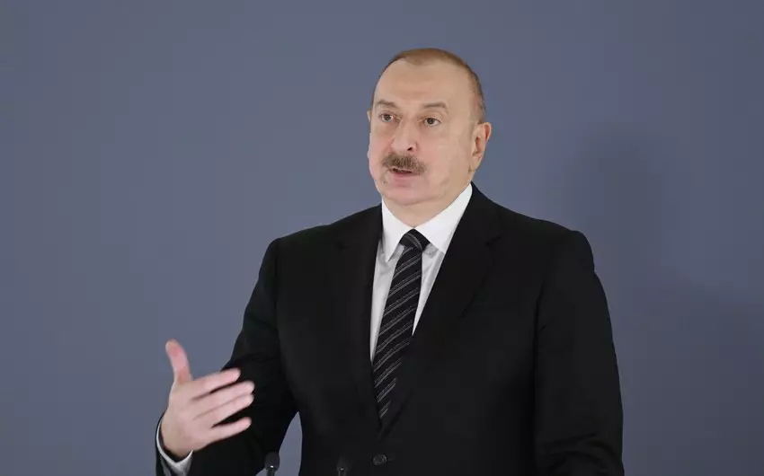 İlham Əliyev: Qanlı toqquşmaları, digər ölkələrin işlərinə kobudcasına qarışılmasını Azərbaycanda görmürük və görməyəcəyik