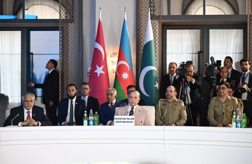 Məhəmməd Şahbaz Şərif: Bayraqlarımız hər zaman bir yerdə yüksəklərdə dalğalanacaq