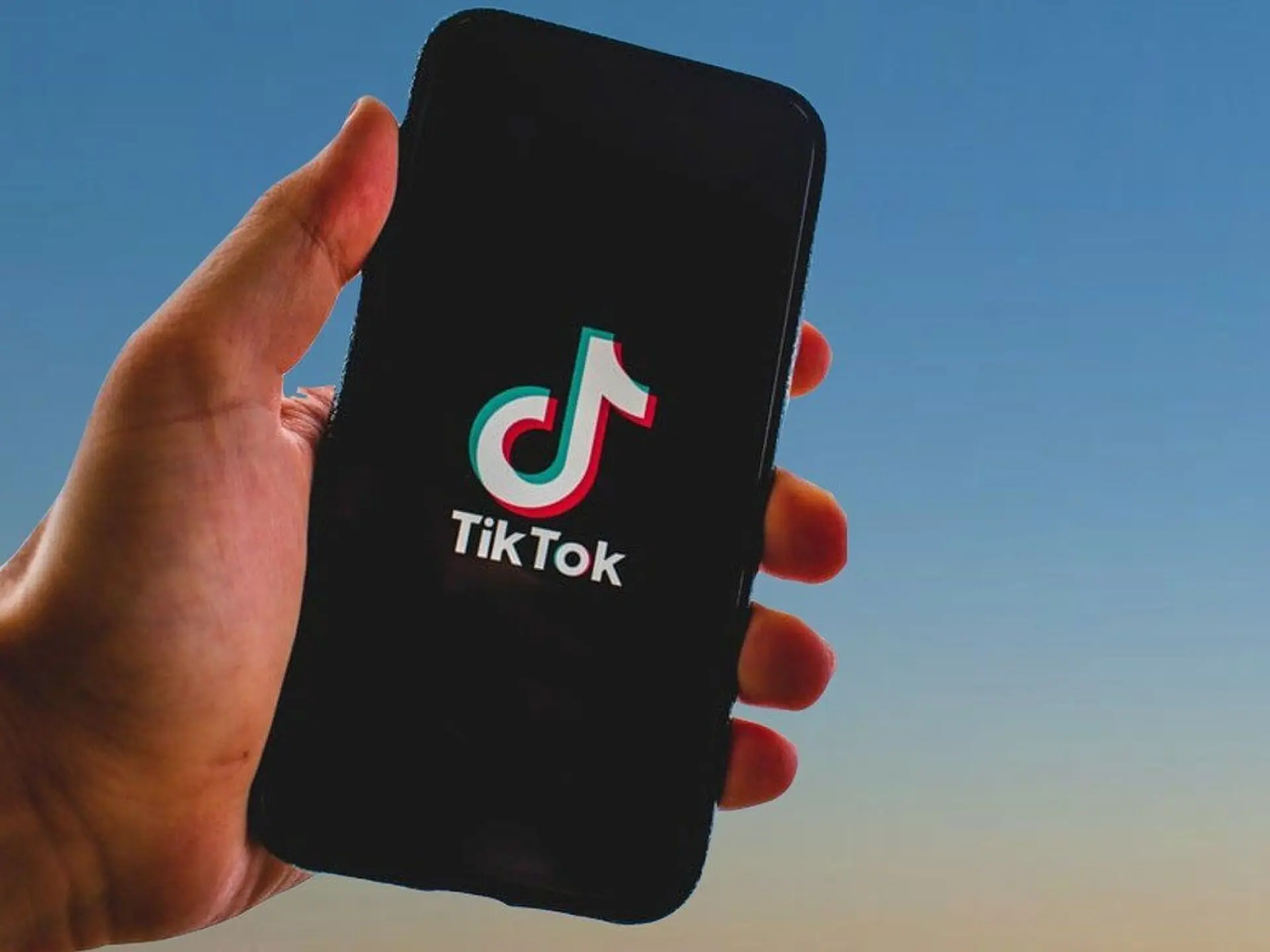 Bu ölkədə "TikTok"un lisenziyası dayandırılıb