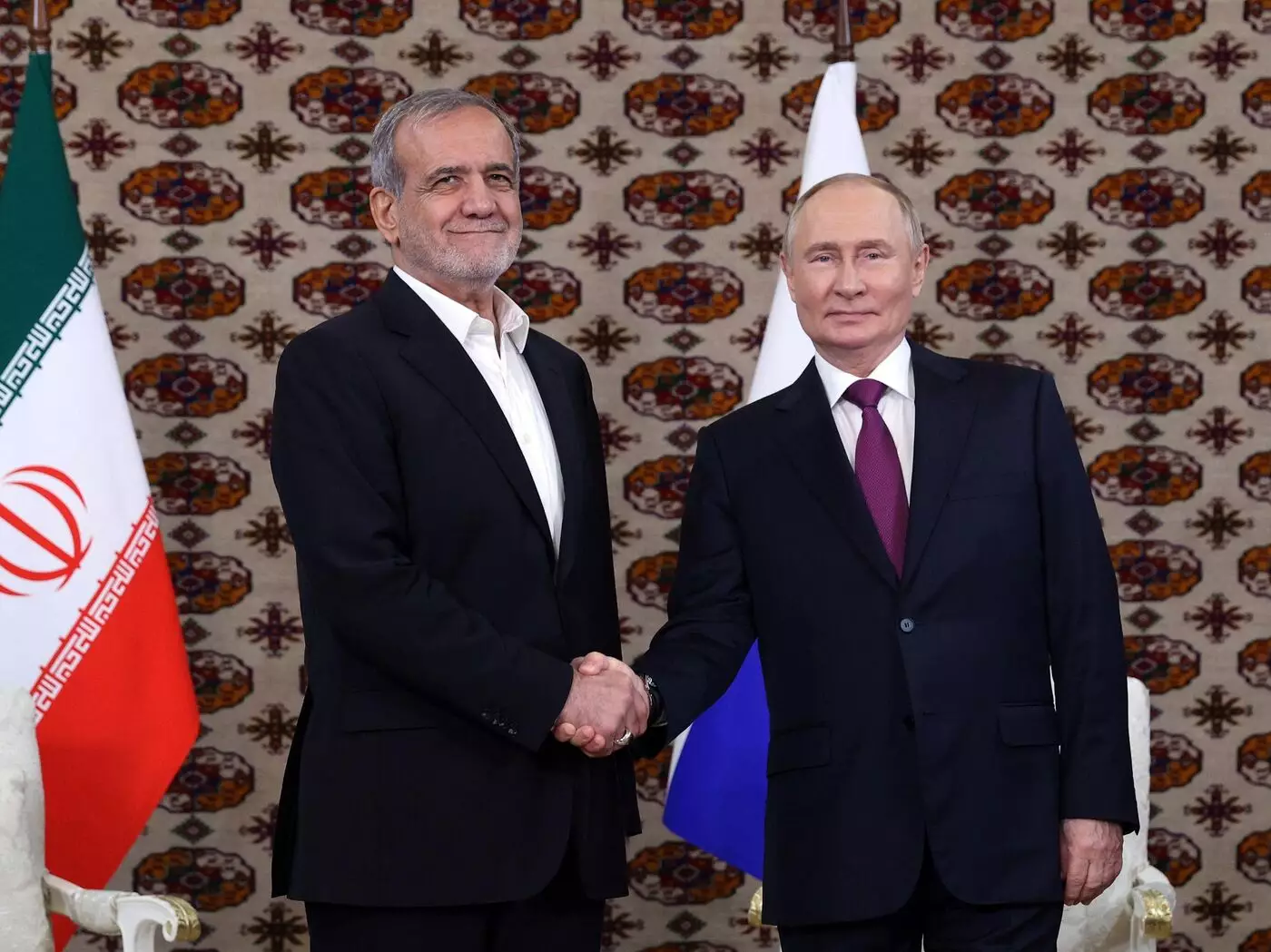 Pezeşkian Putinlə görüşəcək