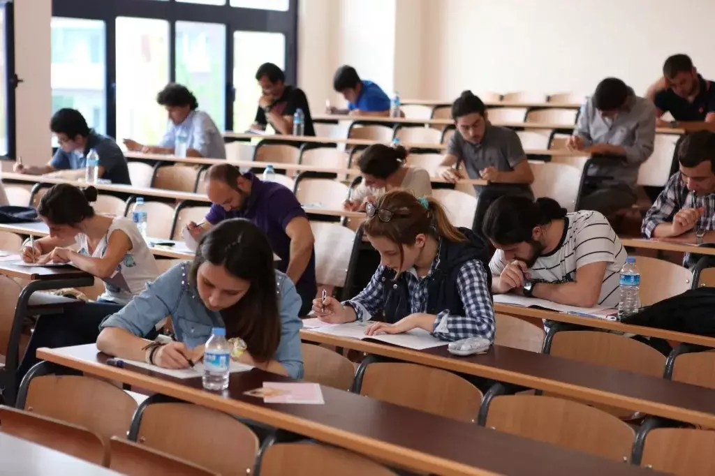 Bu il qəbul imtahanlarının ballarında artım gözlənilirmi? - VİDEO