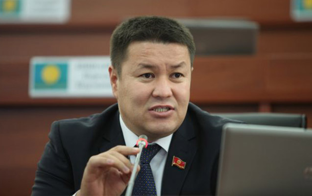 Qırğızıstan parlamentinin sədri istefa verib