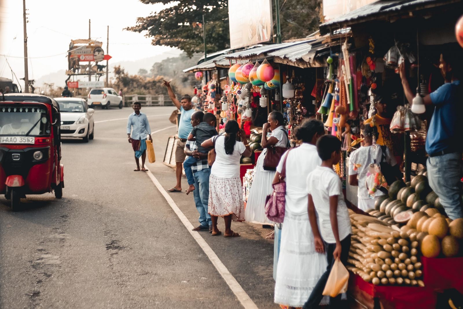 Şri-Lanka turistlərin ölkəyə giriş məhdudiyyətlərini ləğv edib