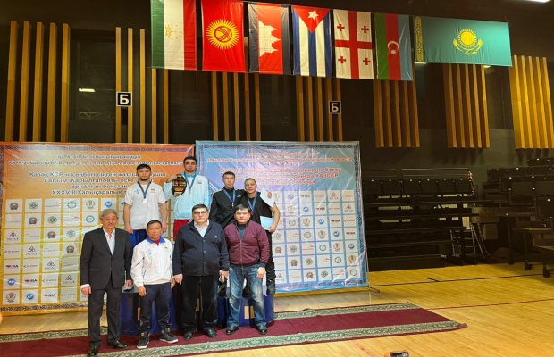 Qazaxıstanda keçirilən beynəlxalq turnirdə boksçularımız 12 medal qazanıb