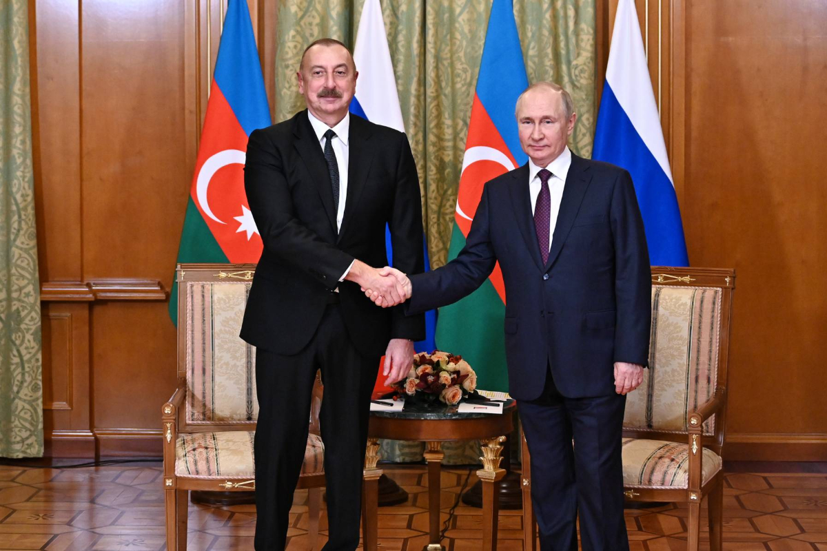 İlham Əliyev və Putin Azərbaycan-Ermənistan sərhədində təhlükəsizliyin təmin edilməsi məsələlərindən danışıb