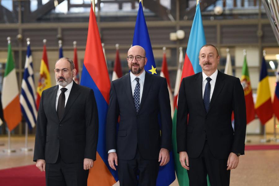 Prezident İlham Əliyev Praqada Makron, Şarl Mişel və Paşinyanla görüşəcək