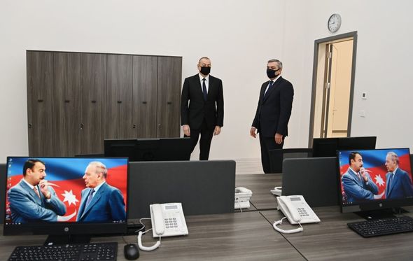 İlham Əliyev Prezident Administrasiyasının Vətəndaş Qəbulu Mərkəzinin açılışında iştirak etdi - FOTO