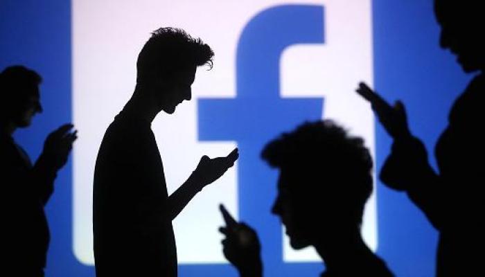 ‘Facebook’ istifadəçilərə “səfərlərin tarixini təmizləməyə” imkan verəcək