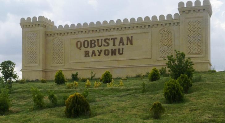 İlham Əliyev və birinci xanım Qobustanda