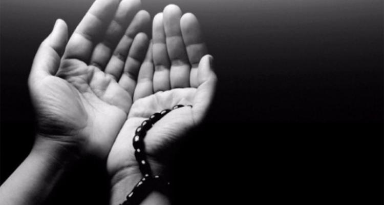 İbadət edən siyasətçilərimiz- Hansıları bilirdiniz?