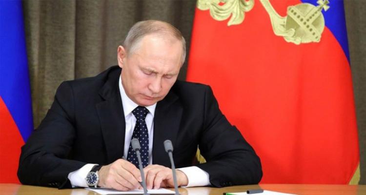 Putin 7 azərbaycanlıya Rusiya vətəndaşlığı verdi