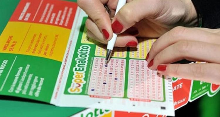 İtaliya lotereyası 172.7 milyon avrodur, azərbaycanlılar oyunda iştirak edə bilər