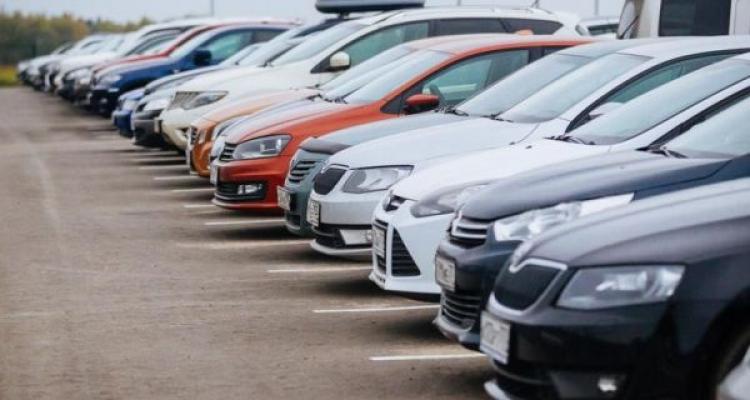 Dövlət Komitəsi ölkədəki avtomobillərin sayını açıqladı - İlk “onluq”dakı maşınlar - SİYAHI
