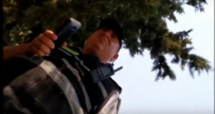 Piyadadan 10 manat rüşvət alan polislər işdən çıxarıldı (VİDEO)