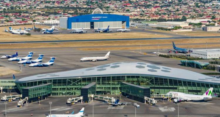 6 ay ərzində ölkə aeroportları 2,4 milyon sərnişinə xidmət göstərib
