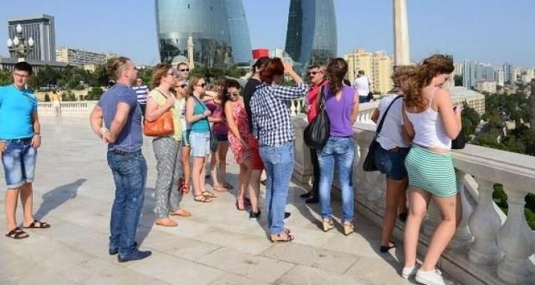 Azərbaycana turist axını 7% artıb
