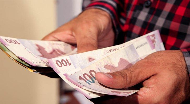Daha bir dövlət qurumu işçilərinin aylıq maaşları artırıldı