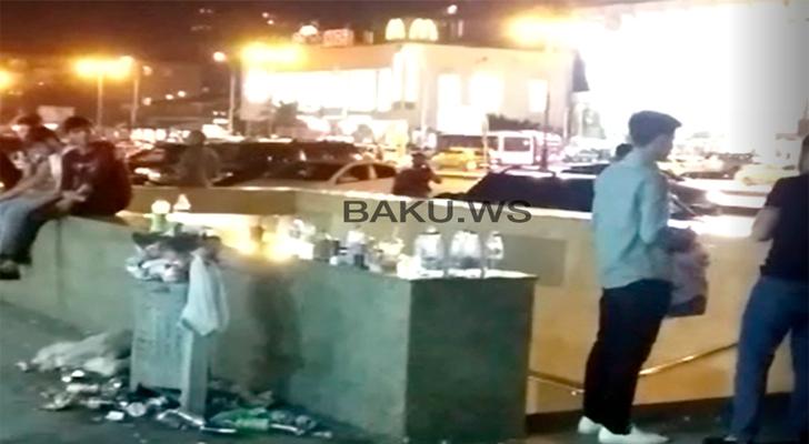 Bakı metrosunun qarşısında biabırçı mənzərə - VİDEO