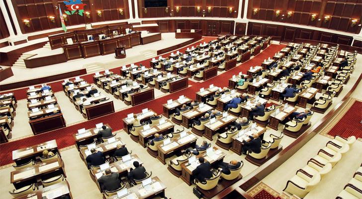 Deputatların tətil müddəti sabah başa çatır