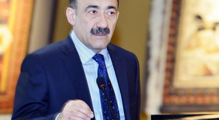 Baş nazir bu qurumları Əbülfəs Qarayevdən aldı