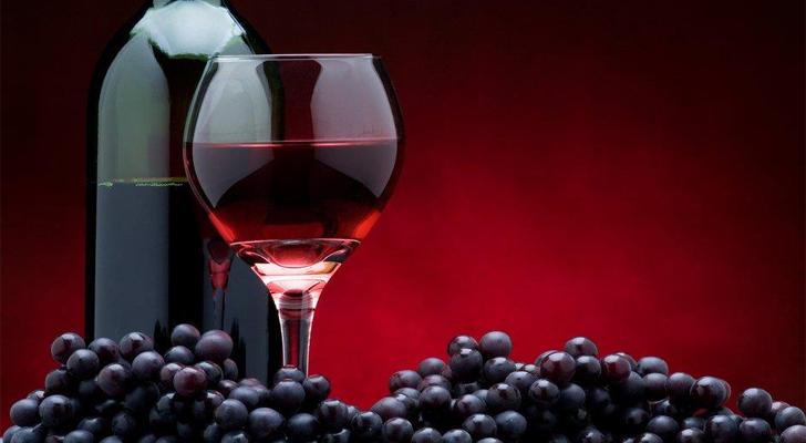 Azərbaycanda çaxırın alkoqollu içki sayılmaması təklif edilir