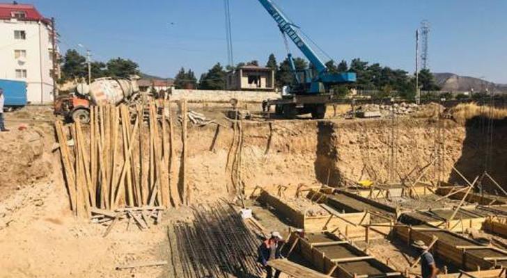 Ermənilər Bərdənin  cəmi 60 kilometrliyində çoxmənzilli binalar tikməyə başladı