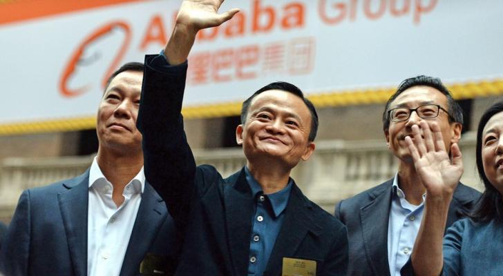 "Alibaba"nın rəhbəri istefa verdi