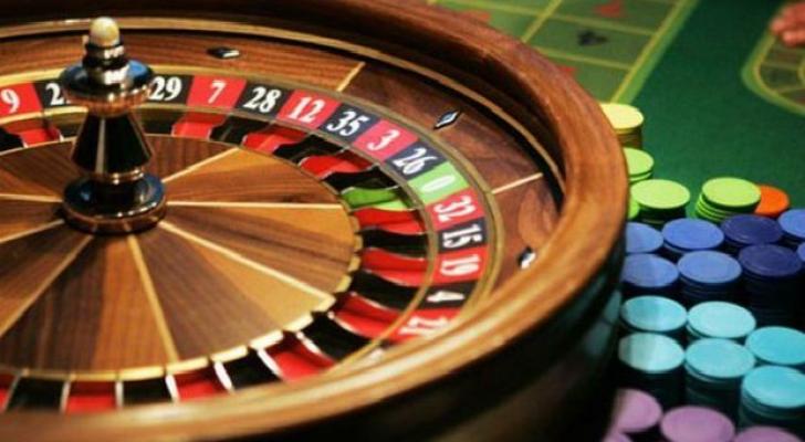 427 min dolları mərc oyununda uduzan məcburi köçkünlə bağlı - QƏRAR