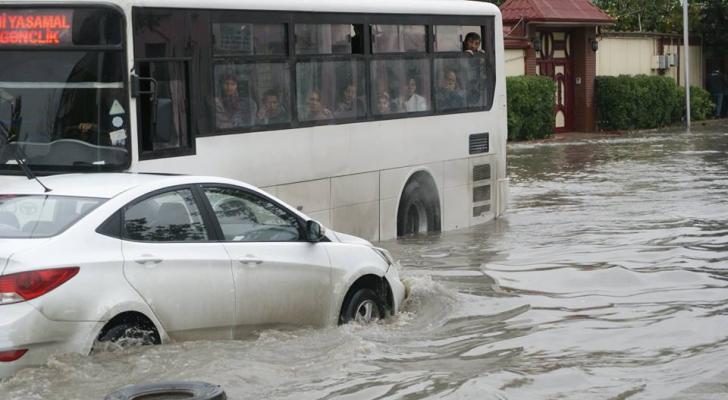 Güclü yağışlar zamanı Bakının bu ərazilərini su basa bilər - SİYAHI