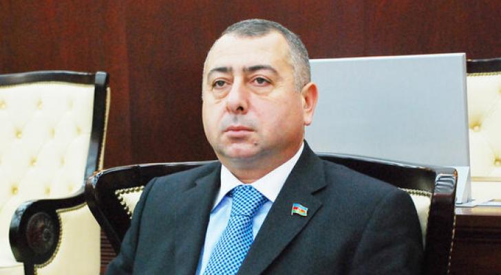 Millət vəkilinin qardaşı borca alınan pulları Türkiyəyə niyə aparıb? – YENİ DETALLAR