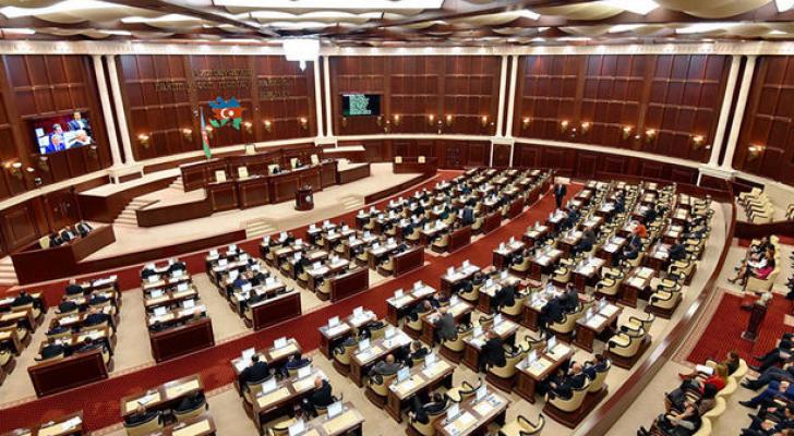 Deputatlar sabah 13 məsələyə görə toplanır