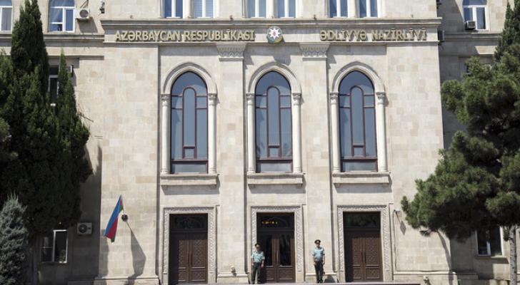 Övladını başqa şəxslərlə xaricə göndərmək istəyənlər üçün YENİLİK