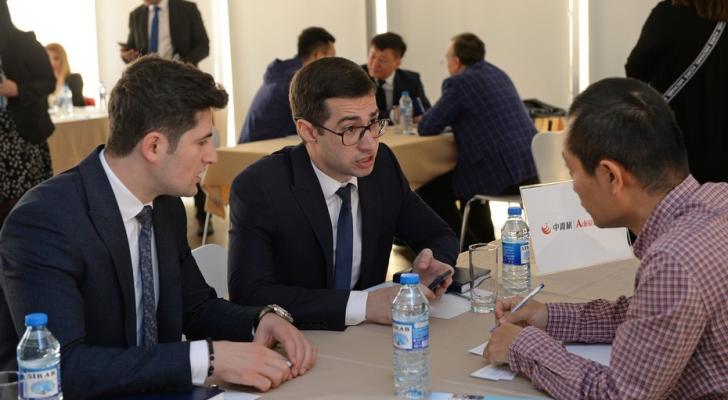 Çinin aparıcı turoperatorlarına Azərbaycanın turizm potensialı tanıdılıb