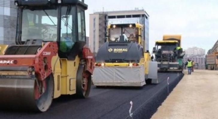 Azərbaycanda dağların partladılması üsulu ilə yeni yol salınır