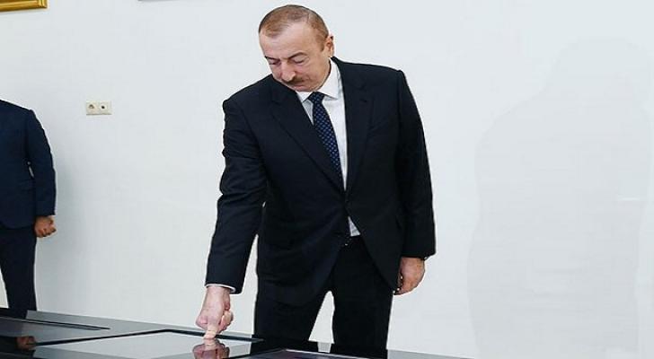 Prezident elektrik yarımstansiyasını işə saldı