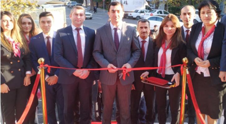 Kapital Bank yenilənən Şəmkir filialını istifadəyə verdi