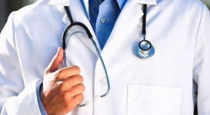 Azərbaycanda kişi həkimlərin sayı AZALIB