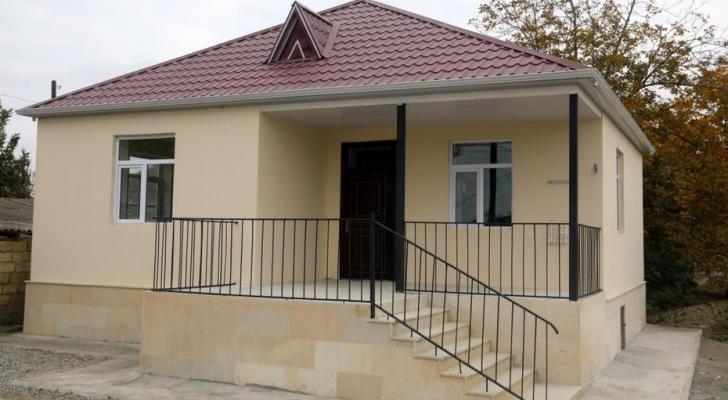 9 rayonda şəhid ailələri və Qarabağ əlillərinə ev verilib