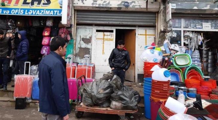 Bakının məşhur bazarında yararsız ət satılıb - FOTOLAR