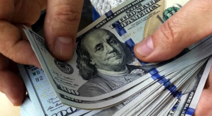 Dolların bazar ertəsinə olan rəsmi məzənnəsi açıqlandı