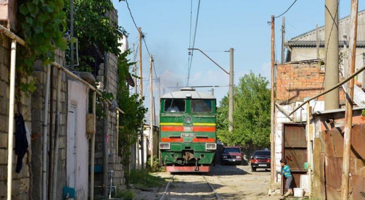 Cavid Qurbanov əhaliyə müraciət etdi: “Şanxay”da təhlükəli evləri sökmək məcburiyyətində qaldıq”